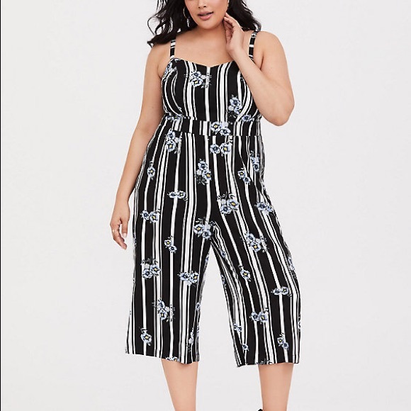 Torrid jumpsuit - Picture 1 of 1